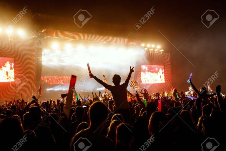 Dónde y cuándo se llevará a cabo el recital de Los Fundamentalistas del Aire Acondicionado 10 concierto al aire libre con multitudes felices