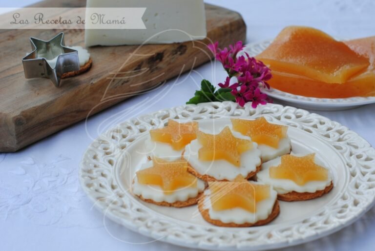 dulce de membrillo en un plato atractivo