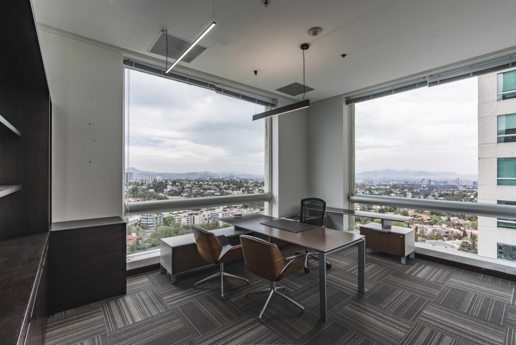 edificio de oficinas modernas y corporativas