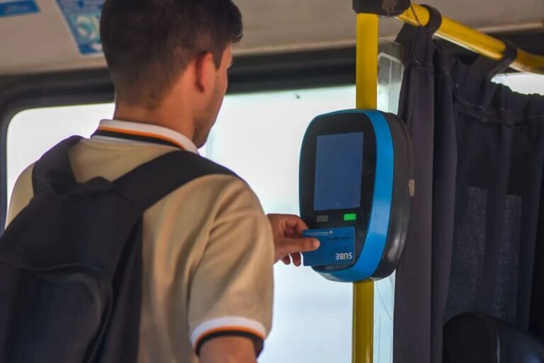 Cuánto cuesta el boleto estudiantil en Argentina actualmente 27 estudiantes con boleto en transporte publico