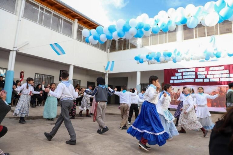 Cuáles son las características del Colegio San Cayetano del Viso 1 exterior del colegio san cayetano del viso