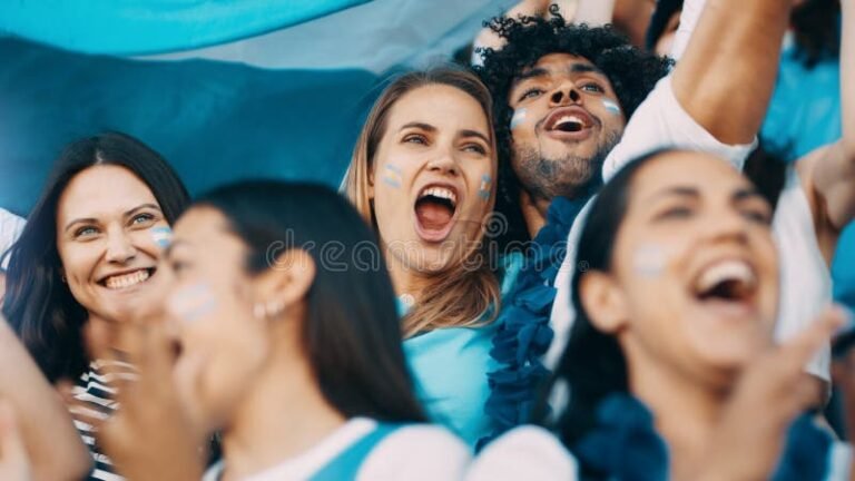 Cómo ver el recorrido de la selección argentina en vivo 3 fanaticos animando a la seleccion argentina