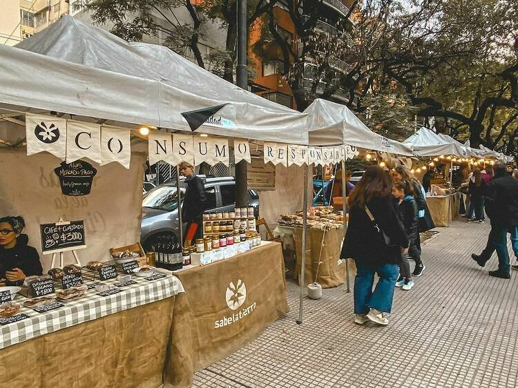 feria dominical al aire libre en buenos aires