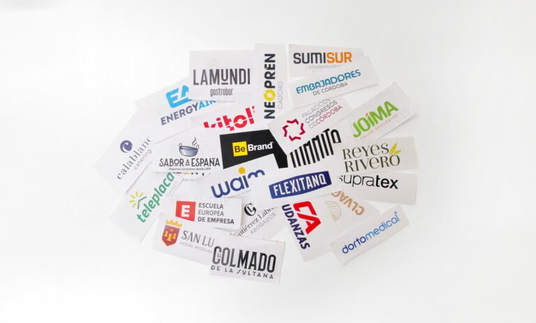 Qué significan las siglas SRL y SA en el ámbito empresarial 14 logotipos de empresas y tipos de sociedades