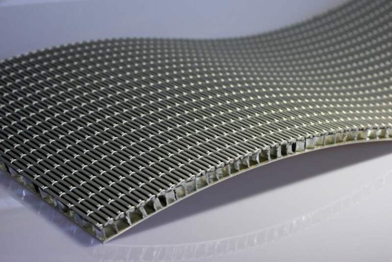 malla metalica panal de abeja en obra