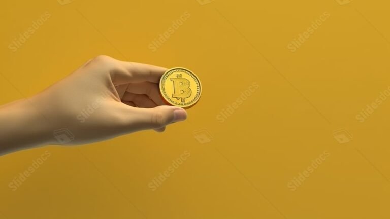 manos sosteniendo monedas argentinas brillantes