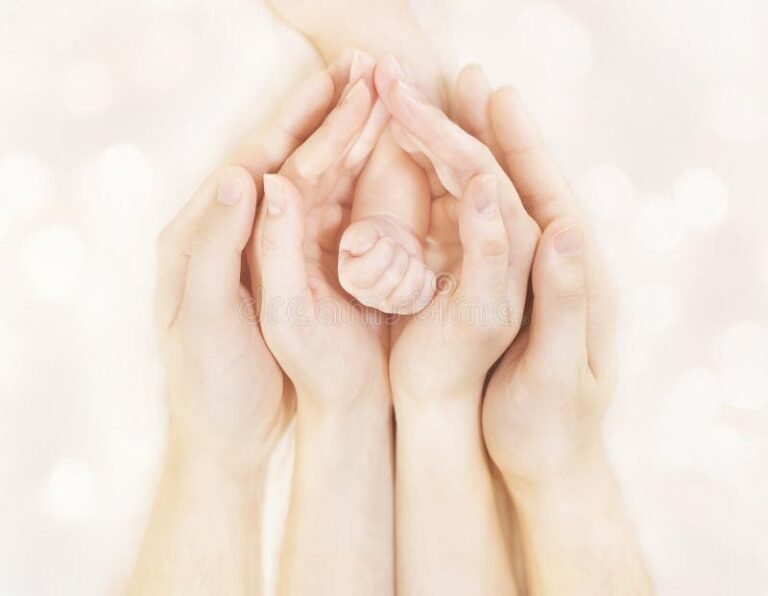 Cuáles son los requisitos para reconocer a un hijo ya registrado 23 manos unidas de padres e hijo