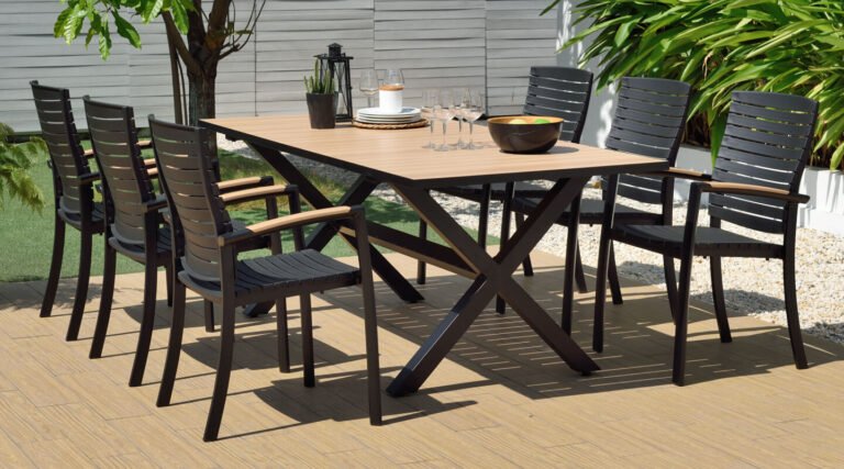 Qué tipos de mesas y sillas para afuera son ideales para tu espacio 3 mesas y sillas de jardin modernas