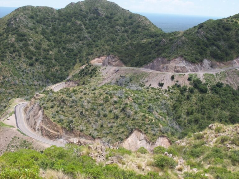 Cuáles son las mejores excursiones desde San Luis Capital 27 montanas y paisajes de san luis