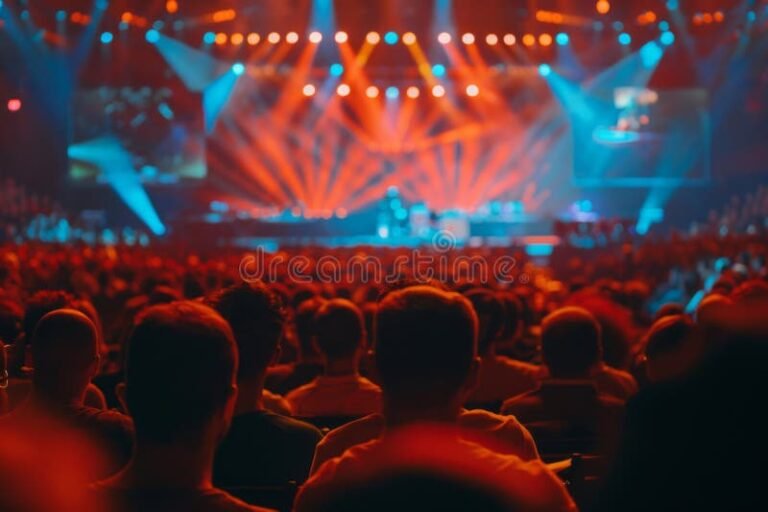 Cuáles fueron los momentos más memorables del último recital de Soda Stereo 20 multitud disfrutando de un concierto en vivo