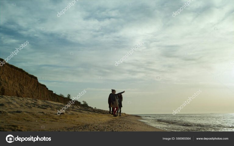 Qué necesito para obtener permiso para ir al partido de la costa 24 naturaleza costera con personas disfrutando