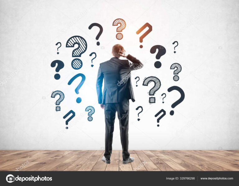 Qué significa la expresión "what is it" en español 13 persona confundida mirando un signo de interrogacion