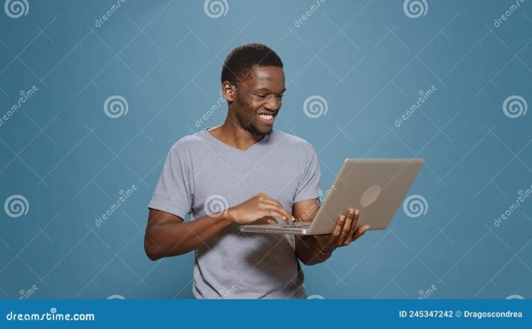 Cómo puedo solicitar la tarjeta Club Dia por Internet fácilmente 16 persona usando una computadora portatil 2