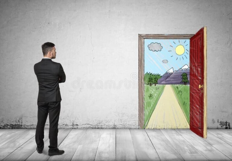 puerta de negocio abierta en dia soleado