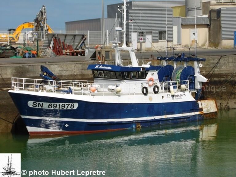 puerto de boulogne sur mer al amanecer