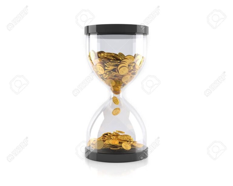 reloj de arena con monedas y billetes