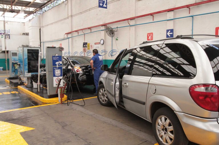 Cuándo vence la VTV en mi provincia y cómo consultarlo 6 solo un auto en estacion de verificacion