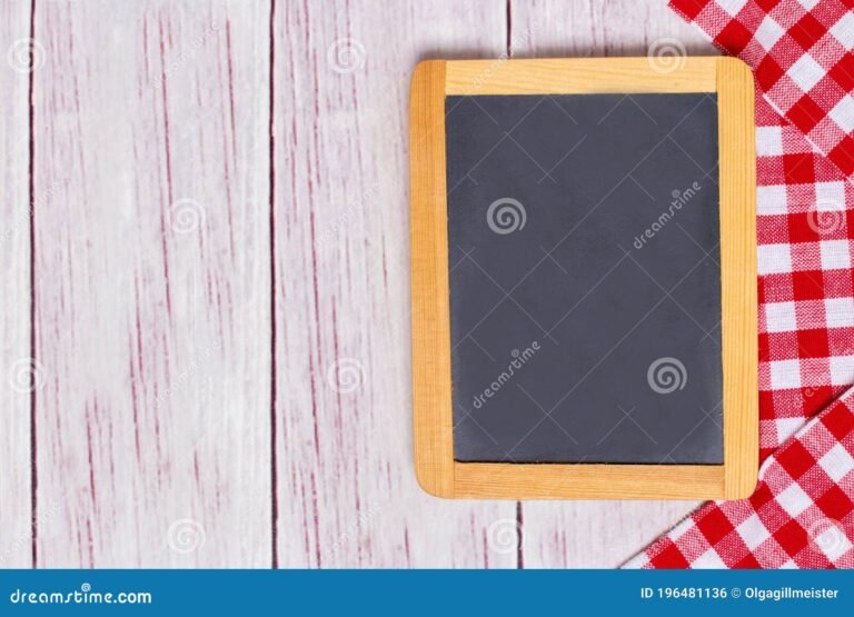 Por qué no me depositaron la tarjeta alimentaria este mes 11 tarjeta alimentaria sobre una mesa vacia