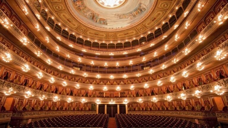 teatro colon con luces y magia 1