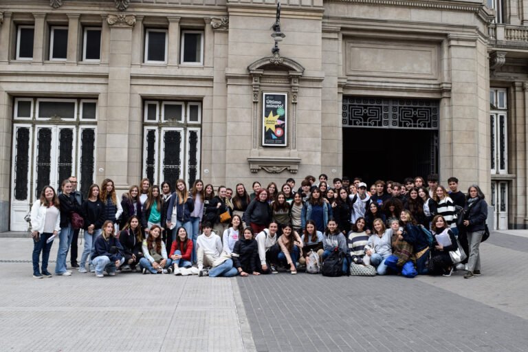 Qué obras de teatro se pueden ver actualmente en Buenos Aires 14 teatro en buenos aires con publico atento