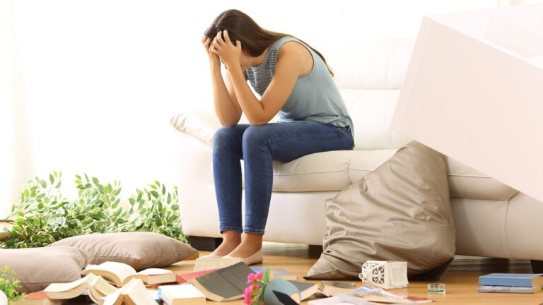 Qué temas aborda la película "Un día de furia" y su impacto cultural 12 un hombre estresado en una ciudad caotica