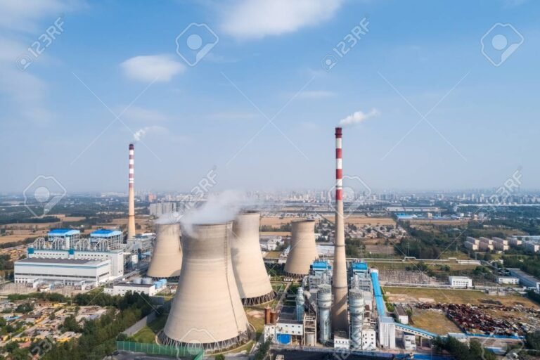 Cuántas centrales térmicas operan actualmente en Argentina 22 vista aerea de una central termica